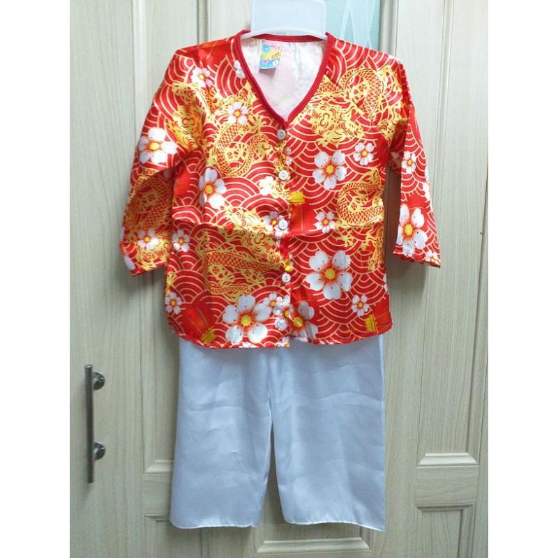 Bộ bà ba thêu hoa cho bé