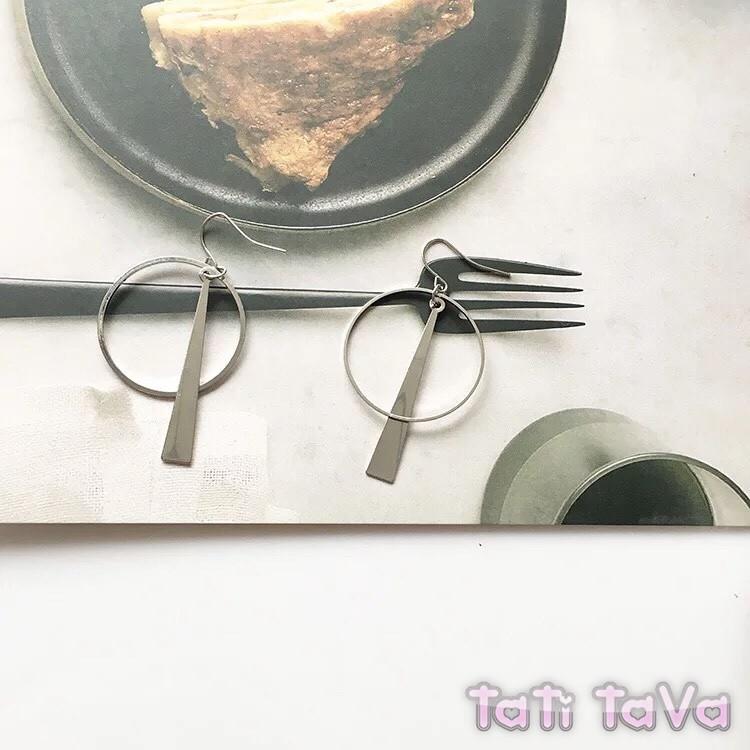 Bông tai hình học- Bông tai tròn thanh dài Tatitava