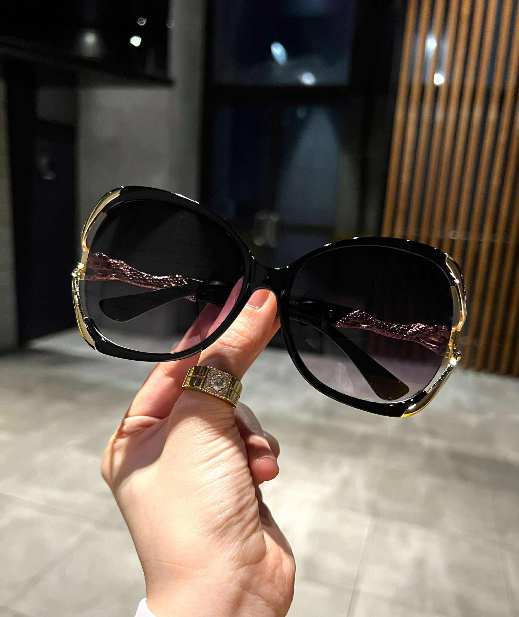 Kính mát thời trang đi đường chống nắng cao cấp cho nữ + Tặng phụ kiện hộp đựng], khăn lau