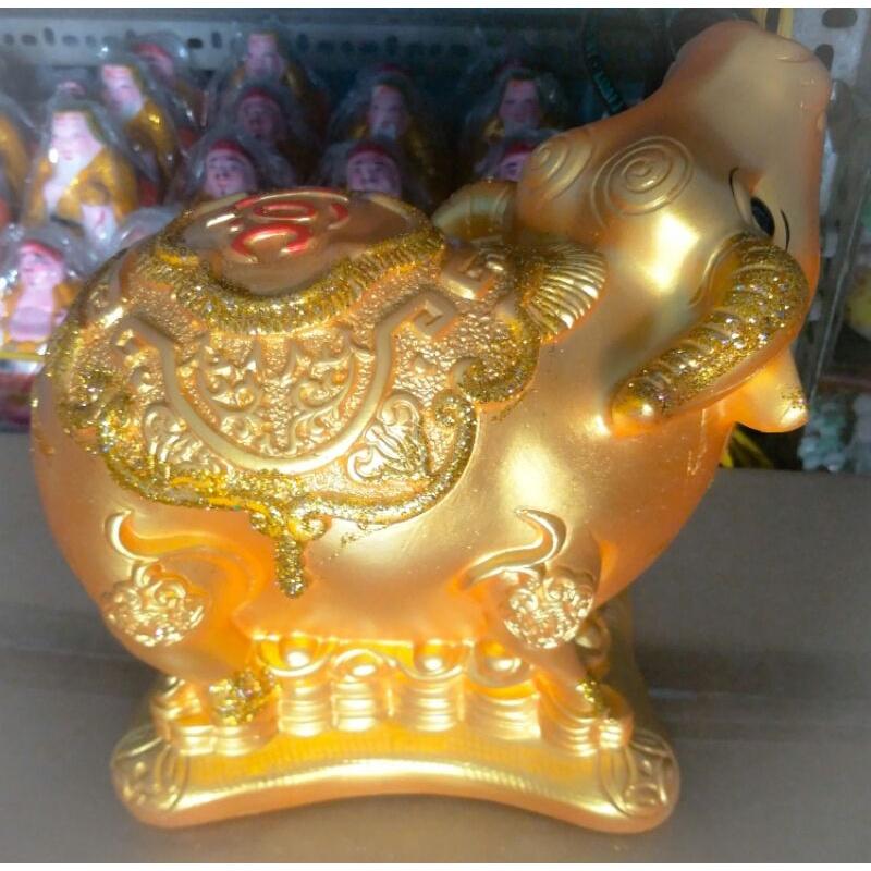 Trâu đất thạch cao, trâu đất tiết kiệm, trâu làm bằng đất tiết kiệm tiền