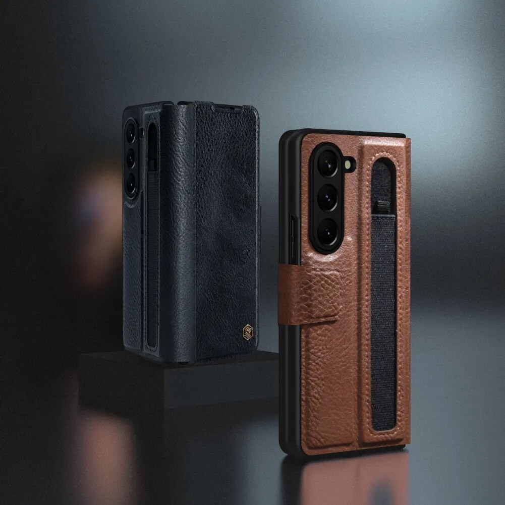 Case bao da chống sốc cho Samsung Galaxy Z Fold 5 trang bị ngăn đựng S-Pen hiệu Nillkin Aoge Leather Cover Case (bảo vệ máy cực tốt, chất liệu da thật cao cấp, thiết kế thời trang cá tính) - hàng nhập khẩu