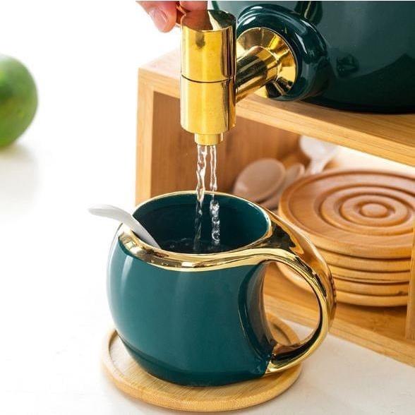BỘ BÌNH TRÀ BOM, ĐỰNG
NƯỚC UỐNG GỐM SỨ CAO CẤP CÓ VÒI, 6 CỐC VÀ GIÁ TREO CỐC