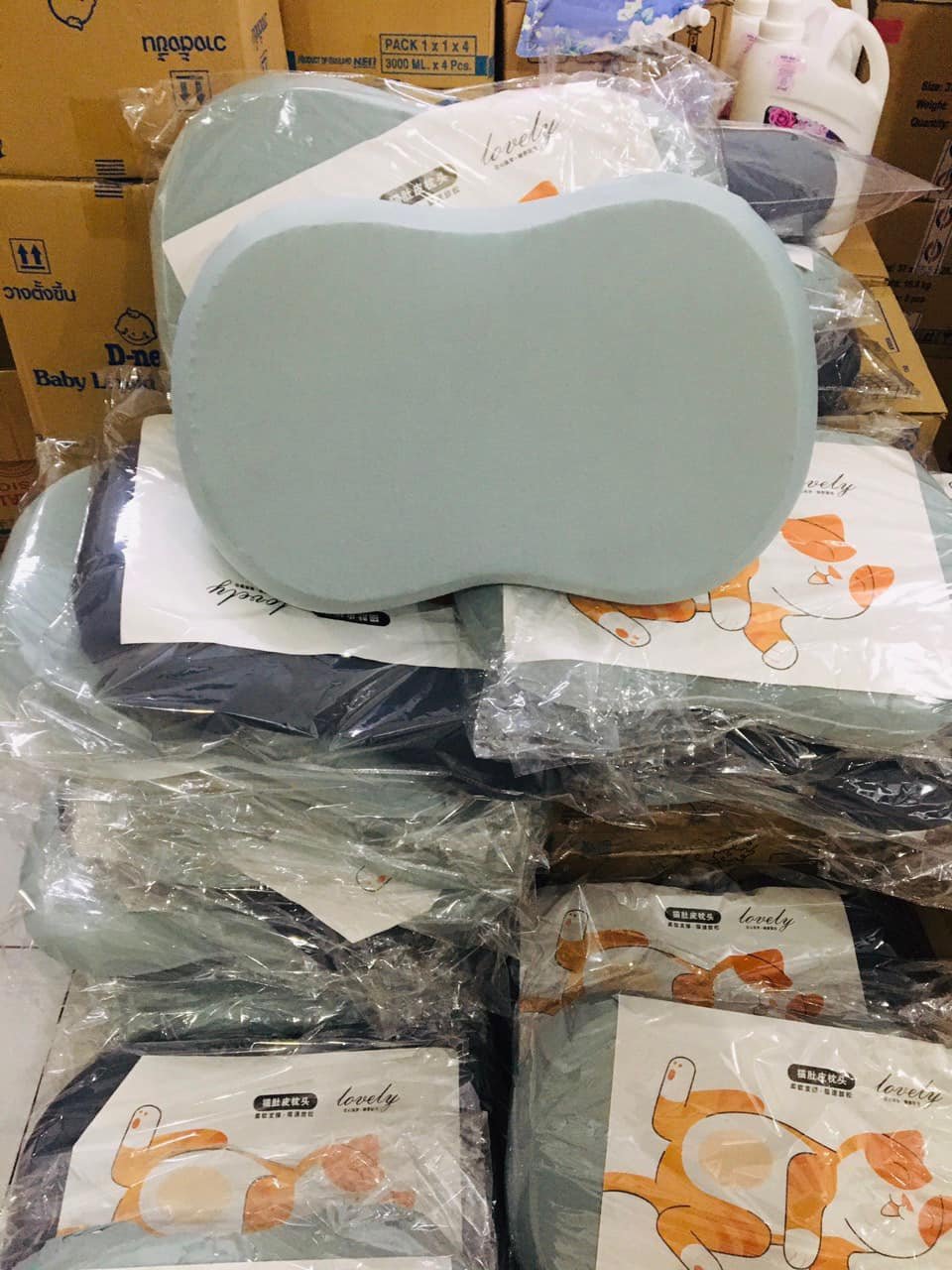 Gối ngủ cao su non thiên nhiên hình hạt lạc/ củ đậu kích cỡ to 55x35cm, thiết kế đặc biệt hỗ trợ nâng đỡ cổ, chống đau mỏi cổ vai gáy khi nằm