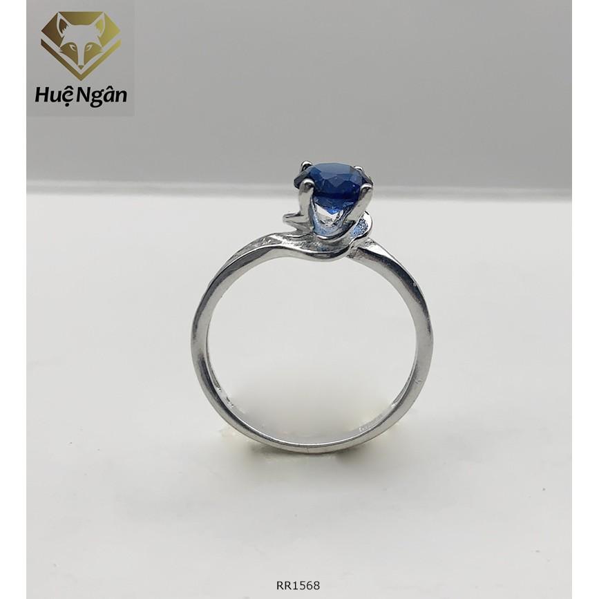 Nhẫn bạc 925 Huệ Ngân - 4 chấu viền đá 6 li RR1568