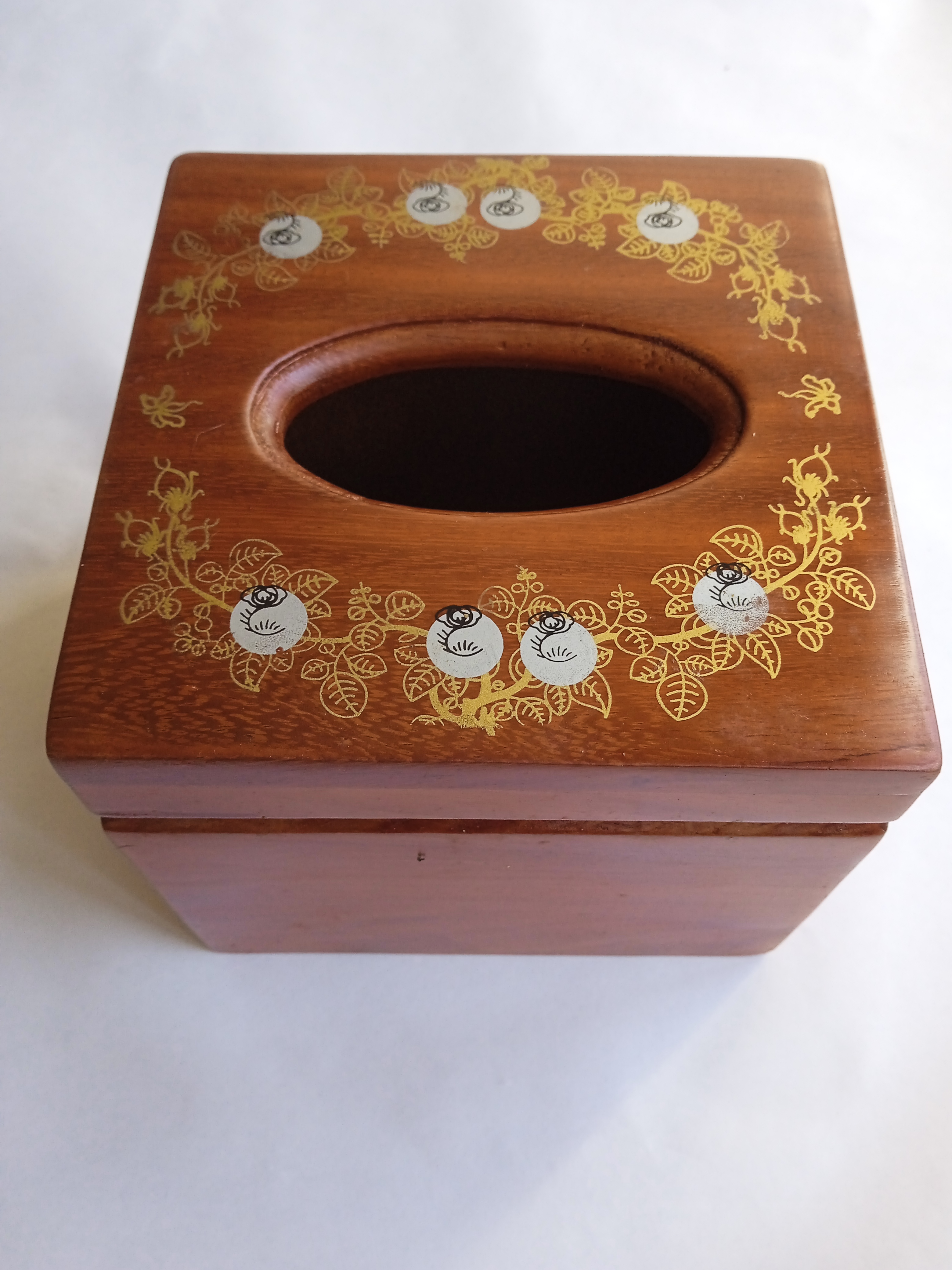 Hộp đựng giấy ăn NH HOME vuông gỗ hương.