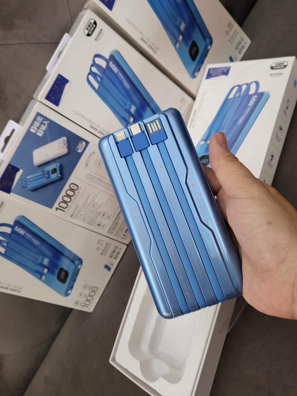 Pin Sạc Dự Phòng 10000mAh Bilishi B25 Sạc Nhanh, Tiện Lợi, Nhỏ Gọn, Tích Hợp Cáp Sạc