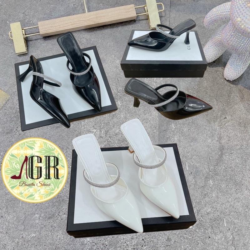 Guốc mũi nhọn da bóng phối quai dây đá