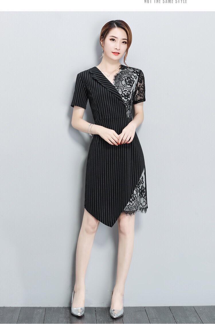 Đầm Kẻ Cổ Vest nửa phối ren