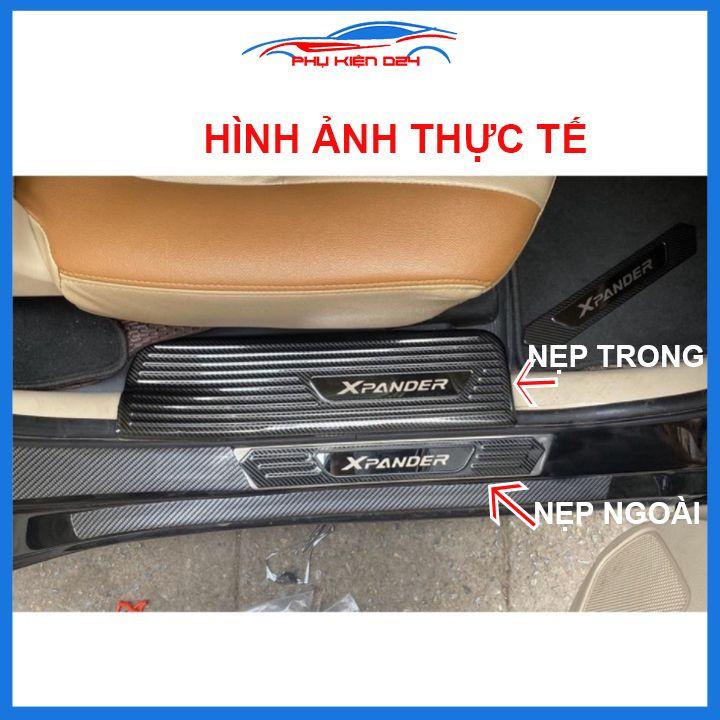 Bộ nẹp bước chân trong ngoài vân Cacbon xe Xpander 2018-2019-2020 chống trầy làm đẹp ô tô
