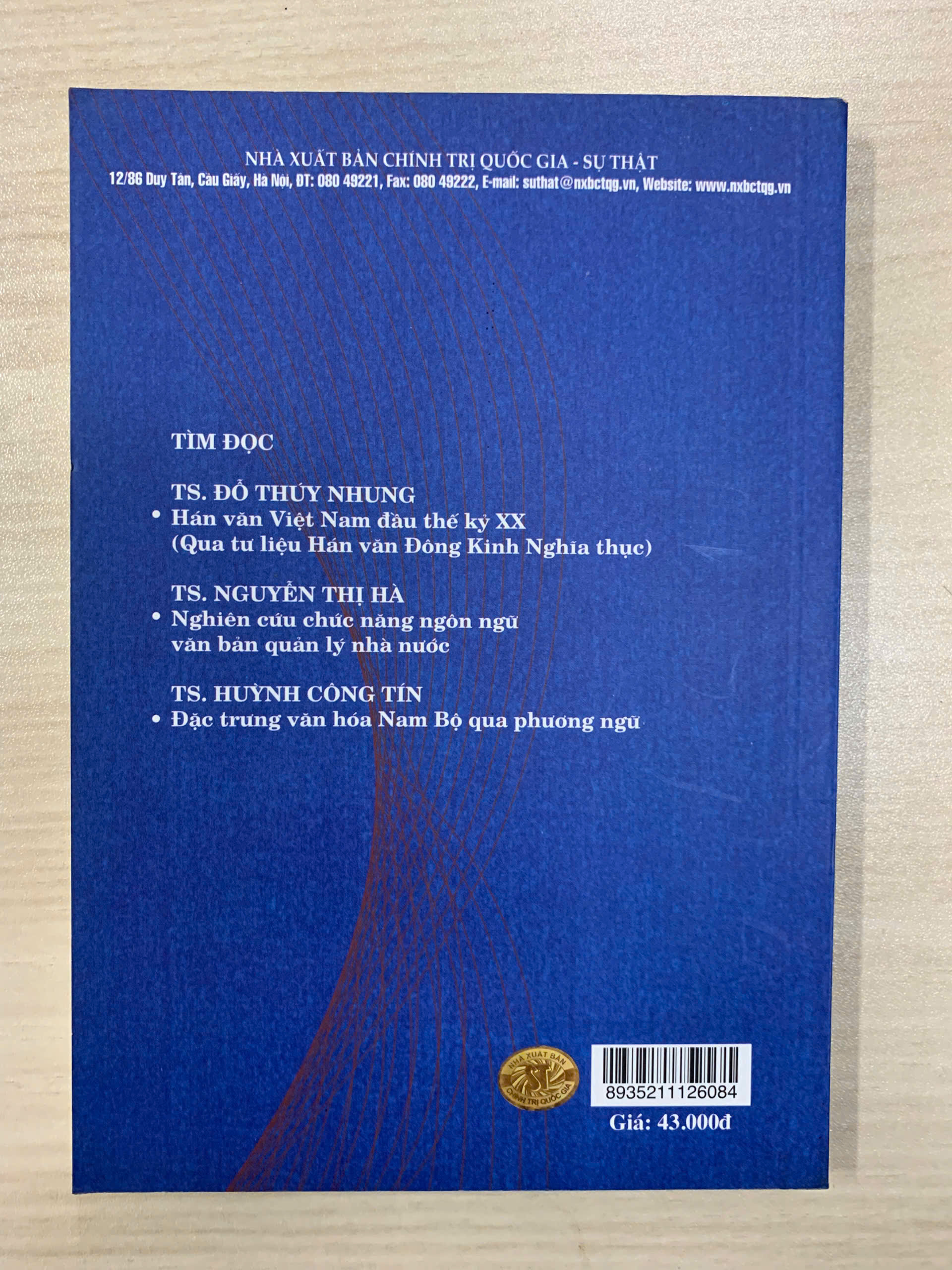 Lịch sự trong giao tiếp tiếng Việt