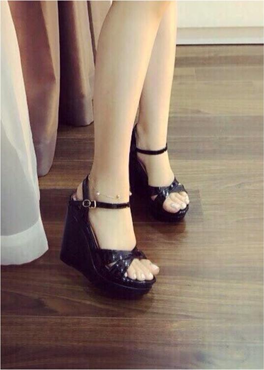 Giày sandal đế xuồng 12p