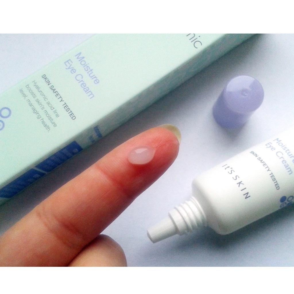 Kem dưỡng mắt cấp ẩm sâu cho mắt It's Skin Hyaluronic Acid Moisture Eye Cream Hàn Quốc 25ml
