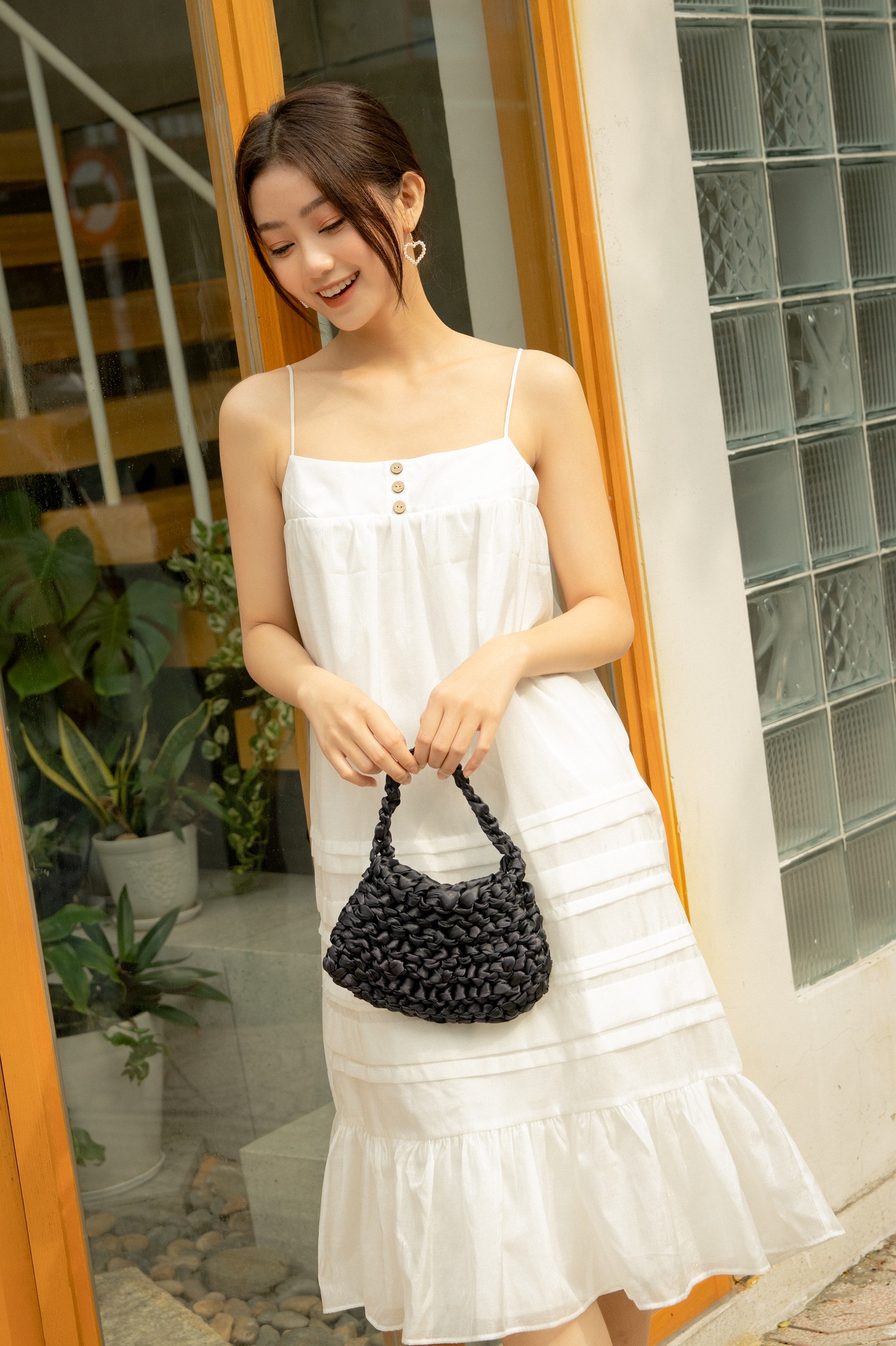 OLV - Đầm Detailed White Loose Dress