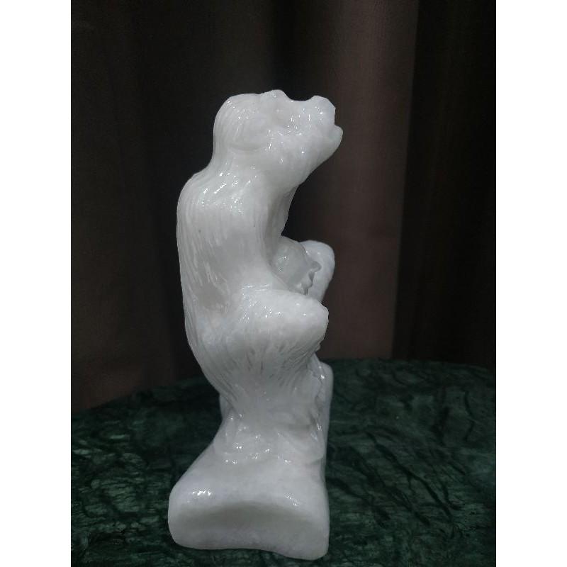 Tượng khỉ đá trắng cao 15cm