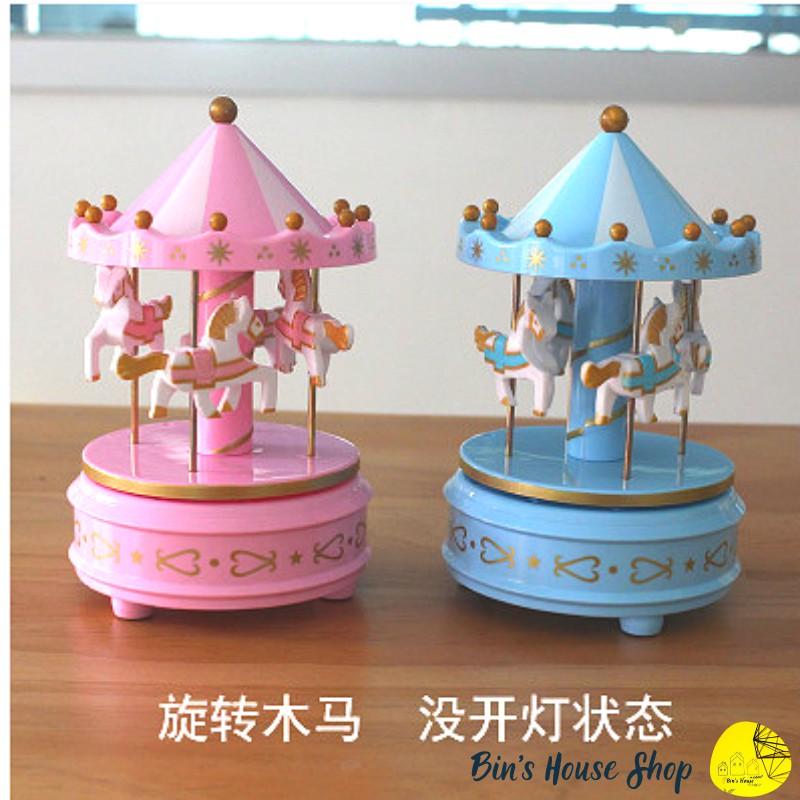 Hộp Nhạc xoay Ngựa Gỗ cổ tích có Đèn - Quà sinh nhật
