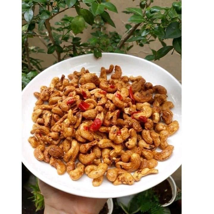 Hộp 500GR Hạt Điều Rang Tỏi Ớt Loại 1 (điều nguyên)