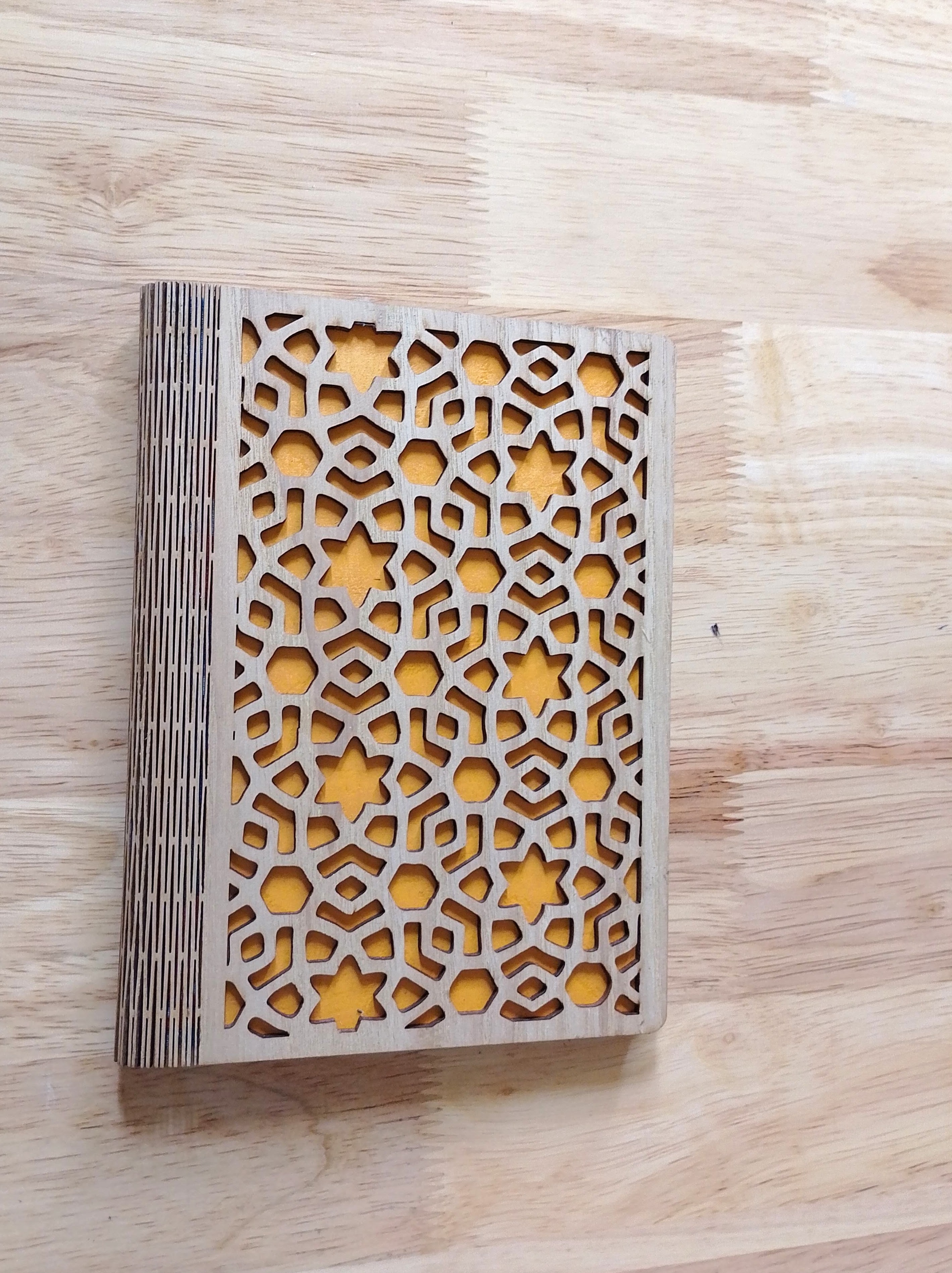 Sổ Tay Handmade Bìa Gỗ Khắc Hoa Văn, Viết Nhật Kí, Ghi Chép, Giấy Không Dòng Kẻ, Khổ 14 x 18 - Mẫu 2