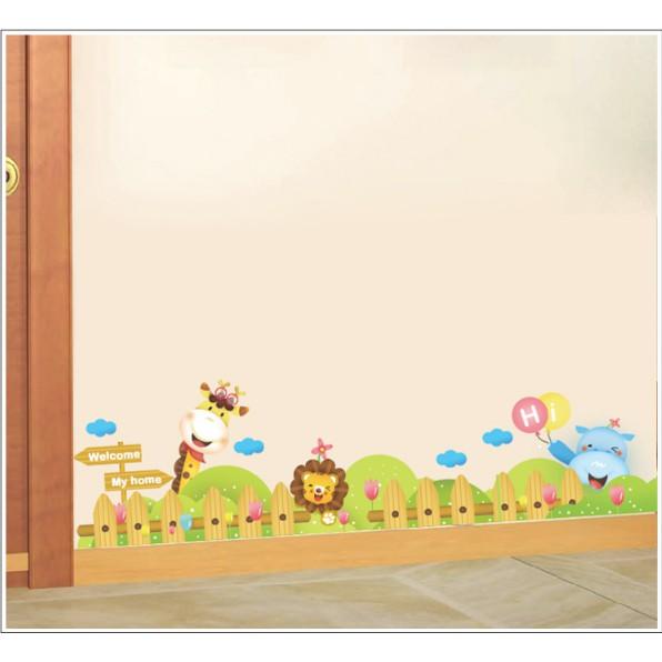 Decal trang trí tường - Hàng Rào Sư Tử mẫu 02