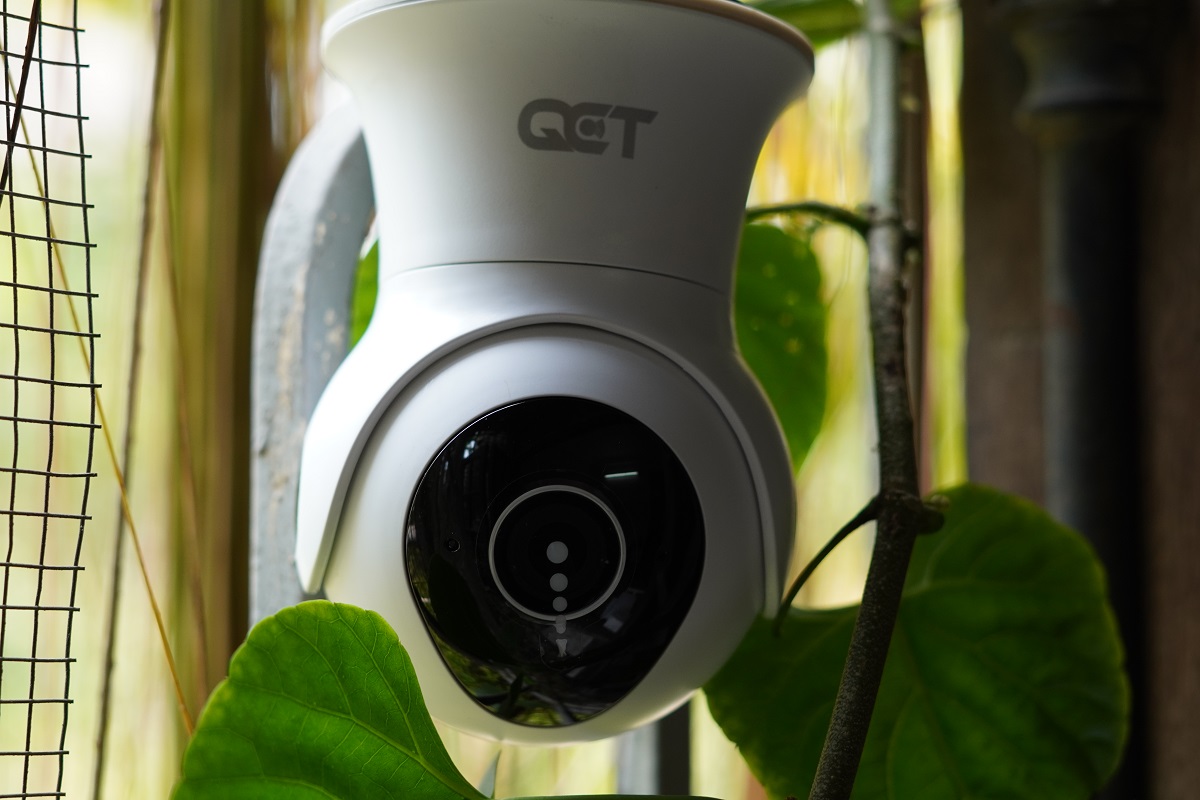 Camera ngoài trời IP xoay 360 độ QCT Gen 2 QCTRN002 Bộ nhớ trong 64GB - Hàng Nhập Khẩu