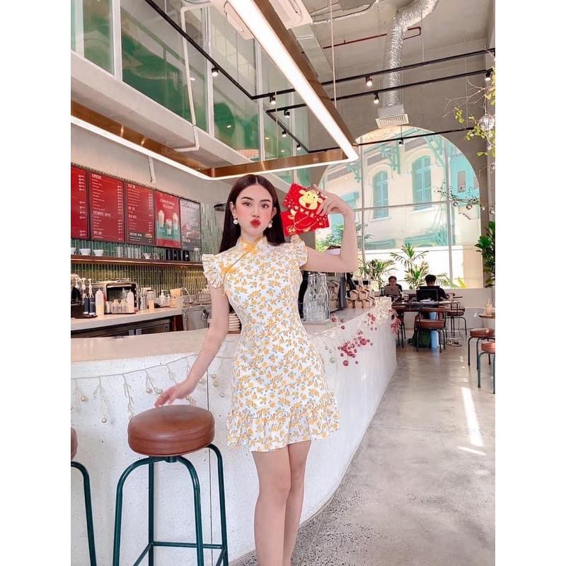 VÁY HOA VÀNG CỔ TÀU