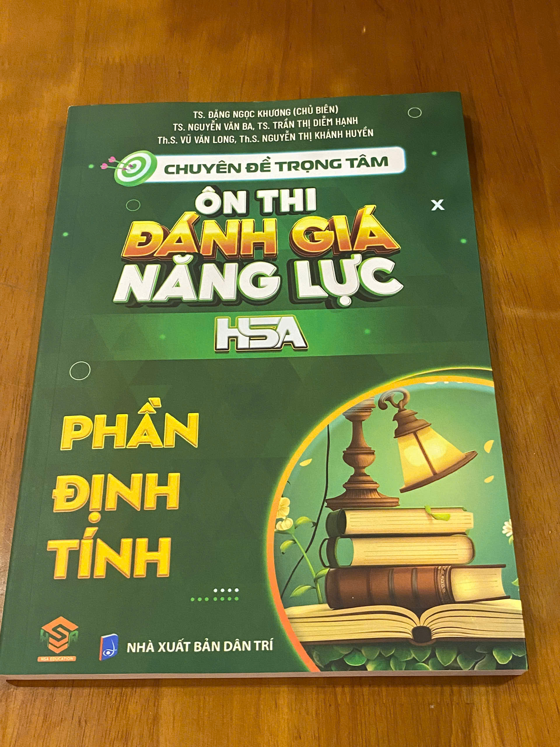 Sách - Chuyên Đề Trọng Tâm Ôn Thi ĐGNL HSA (Phần Định Tính)