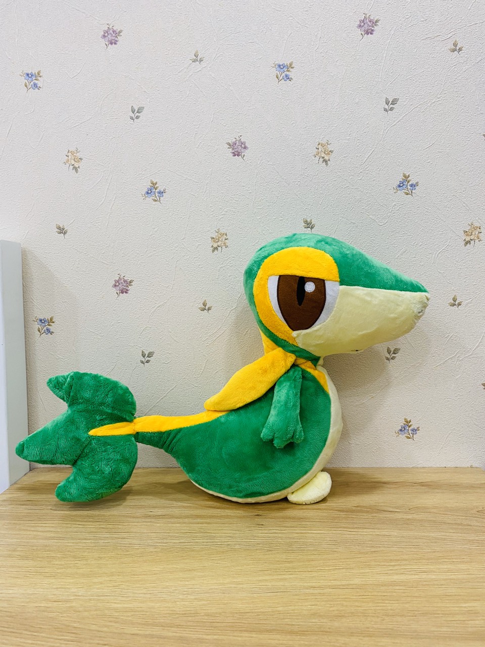 Gấu bông Pokemon Rắn Cỏ Snivy - Tặng kèm móc khóa Pokemon cao cấp