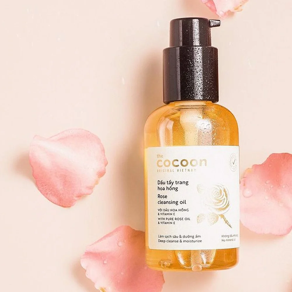 Dầu tẩy trang hoa hồng tẩy sạch makeup chuyên nghiệp và dưỡng ẩm Cocoon  Rose Cleansing Oil 140ml