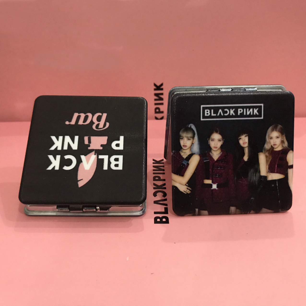 Gương mini Black Pink hai mặt