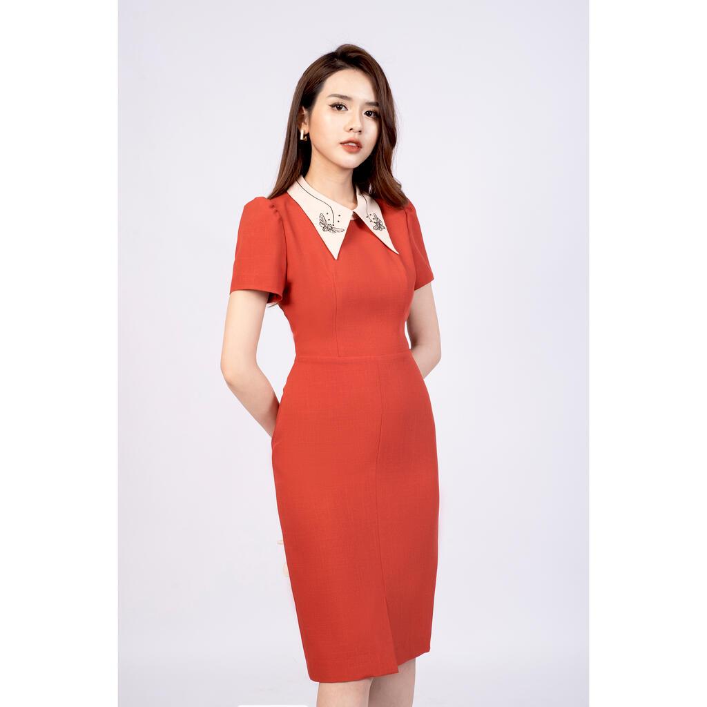 Đầm ôm tay cộc,ve cổ kiểu nhọn thêu con ve, tay bồng cộc MMOutfit M-DA071021317