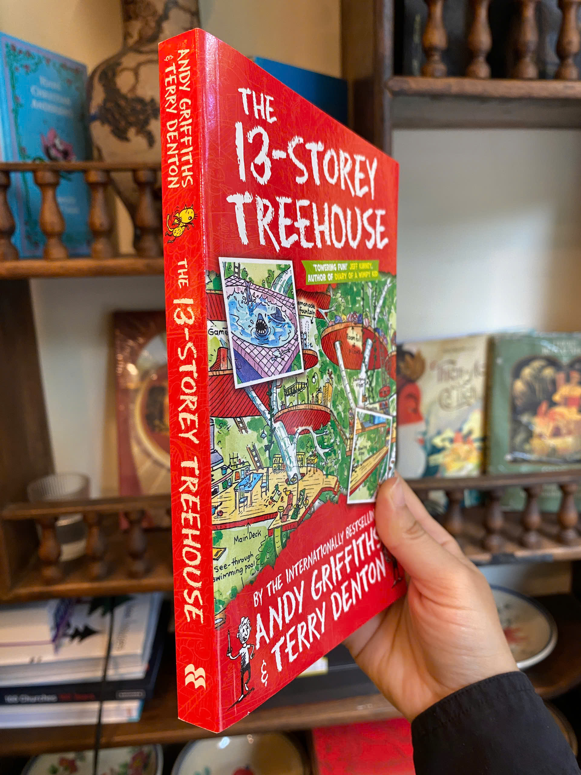 Sách - The 13-Storey Treehouse by Andy Griffiths | Children English Novel / Ngoại văn Nhập khẩu