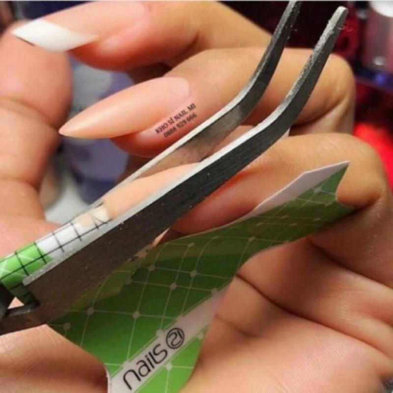 Kẹp định hình móng bột nail