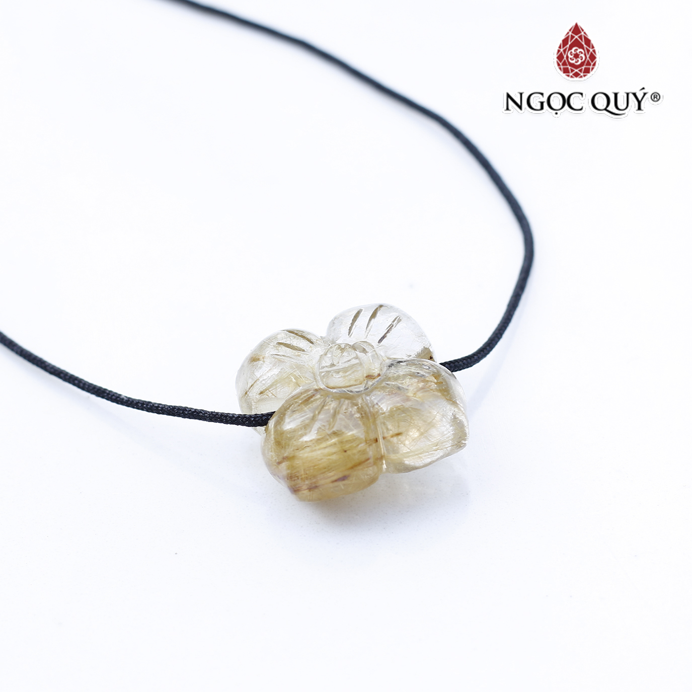 Mặt dây chuyền hoa mai thạch anh tóc vàng 19x19x9mm mệnh thủy, kim - Ngọc Quý Gemstones