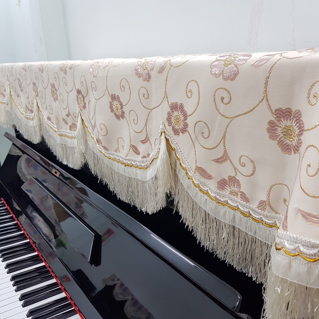 Khăn phủ đàn Piano mẫu hoa hồng cánh sen