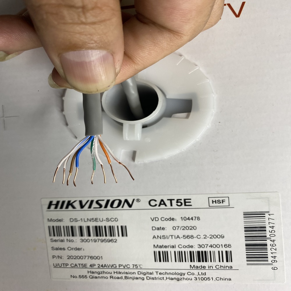 CÁP MẠNG HIKVISION UTP CAT 5E , đồng nguyên chất (305m)- Hàng Chính Hãng