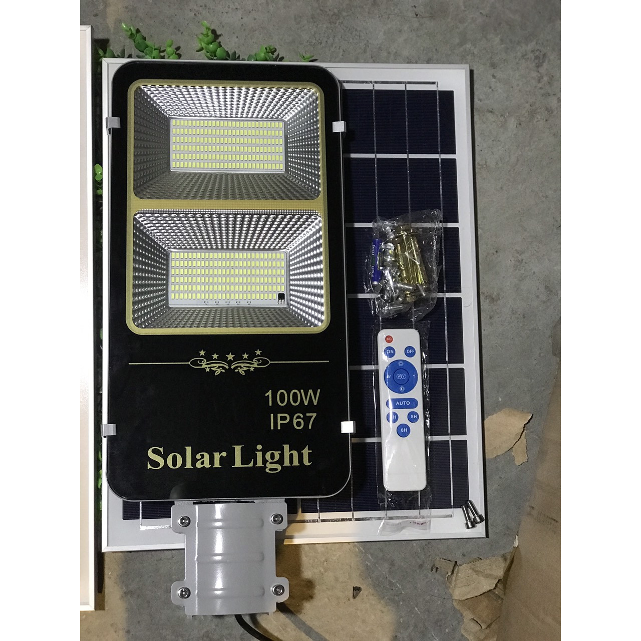 Đèn đường led năng lượng mặt trời bàn chải 400w 300w 200w 100w sân vườn chống nước IP67 vỏ nhôm đúc có Giấy Bảo Hành