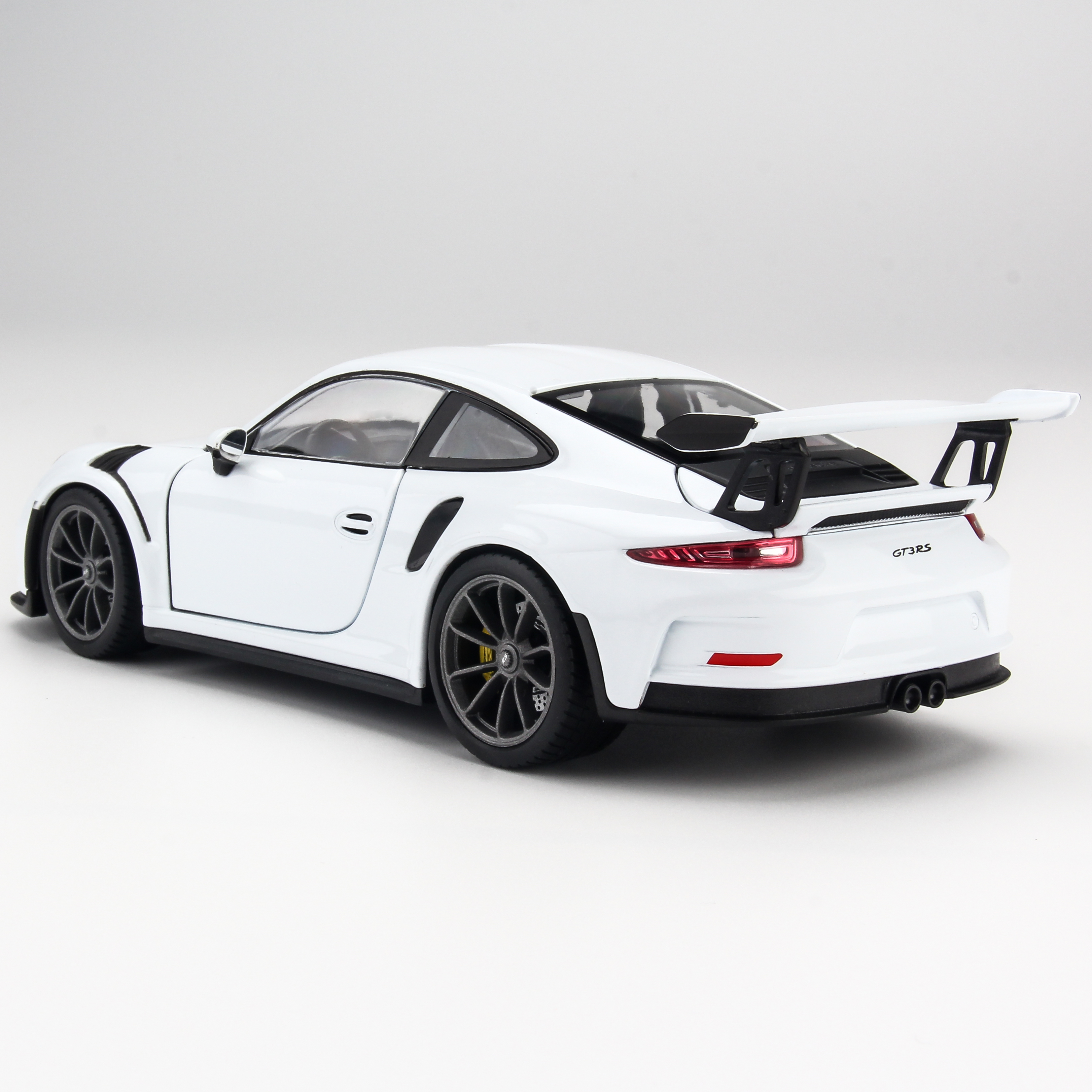 Mô hình xe Porsche 911 GT3 RS 1:24 Welly - 24080W