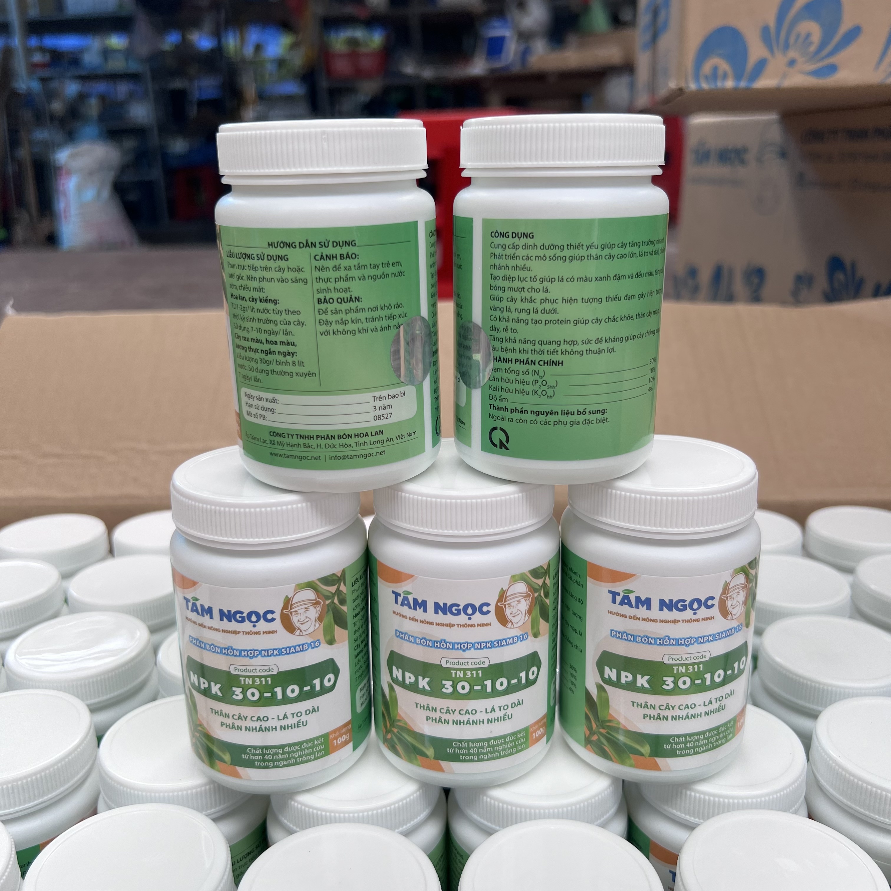Phân Bón NPK Tám Ngọc 30-10-10 Giai Đoạn Cây Con Lọ 100 gam