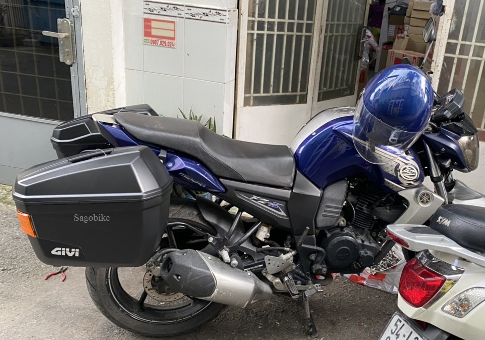 Thùng hông FZS, thùng hông givi E22NS_OR và baga hông lắp cho xe FZ S