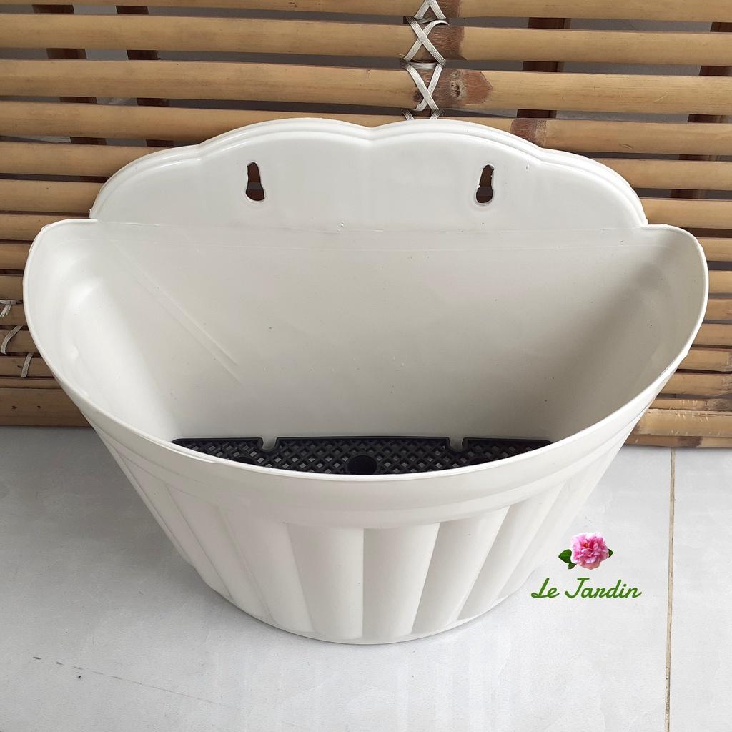 Chậu ốp tường hình bán nguyệt 31x17x18cm