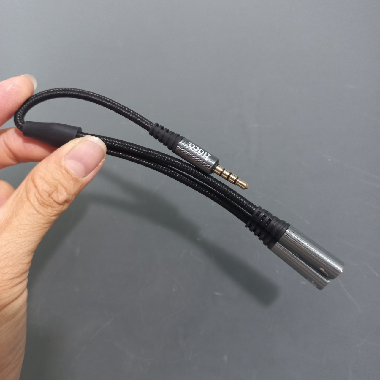 Cáp gộp 2 chân tai nghe chia chân tai nghe 3.5mm Mic + audio hoco UPA21 2in1 _ Hàng chính hãng