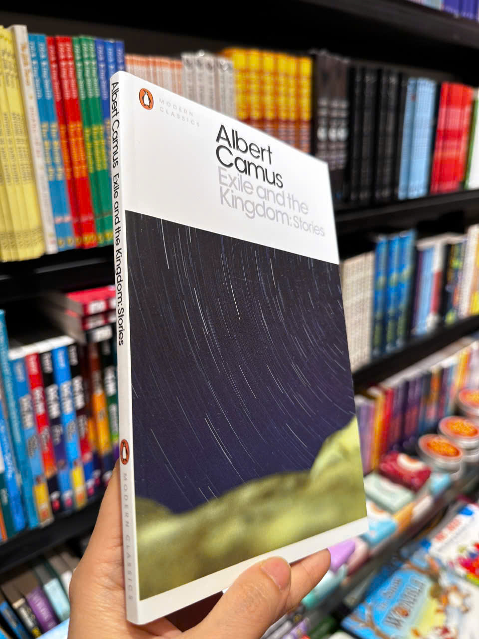 Sách - Exile and the Kingdom: Stories by Albert Camus - Penguin Modern Classics - Nobel Prize - Sách Ngoại Văn