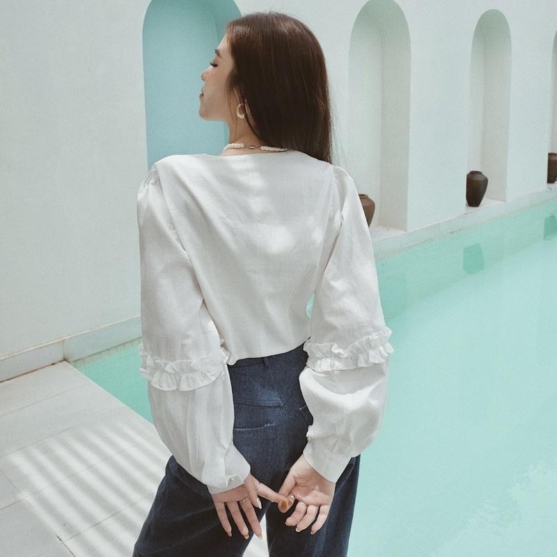 Áo kiểu LAMUSE dáng croptop tay phồng (Dakota Blouse