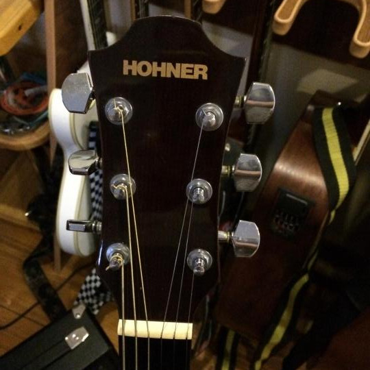 Đàn Guitar Acoustic Hohner HW220SB Dáng Dreadnought