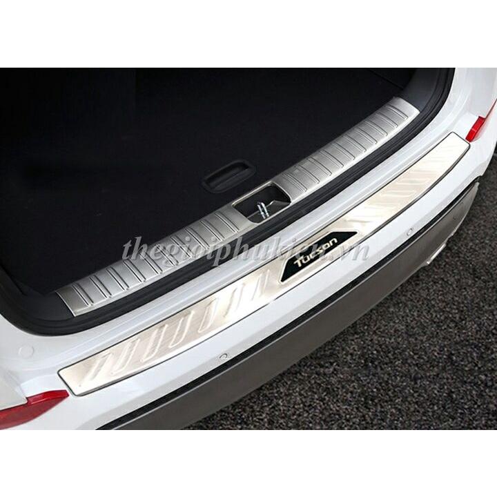BỘ SẢN PHẨM Nẹp bước chân và ốp chống trầy cốp Hyundai Tucson 2016-2018 - Mẫu Inox