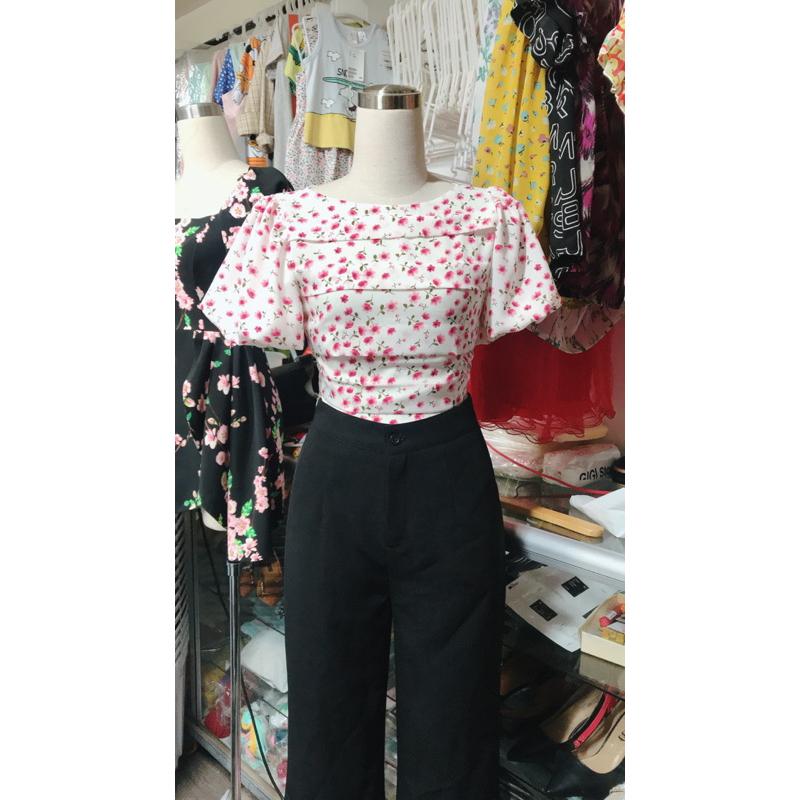 Áo croptop lụa hoa tay lồng đèn 2 lớp hàng thiết kế