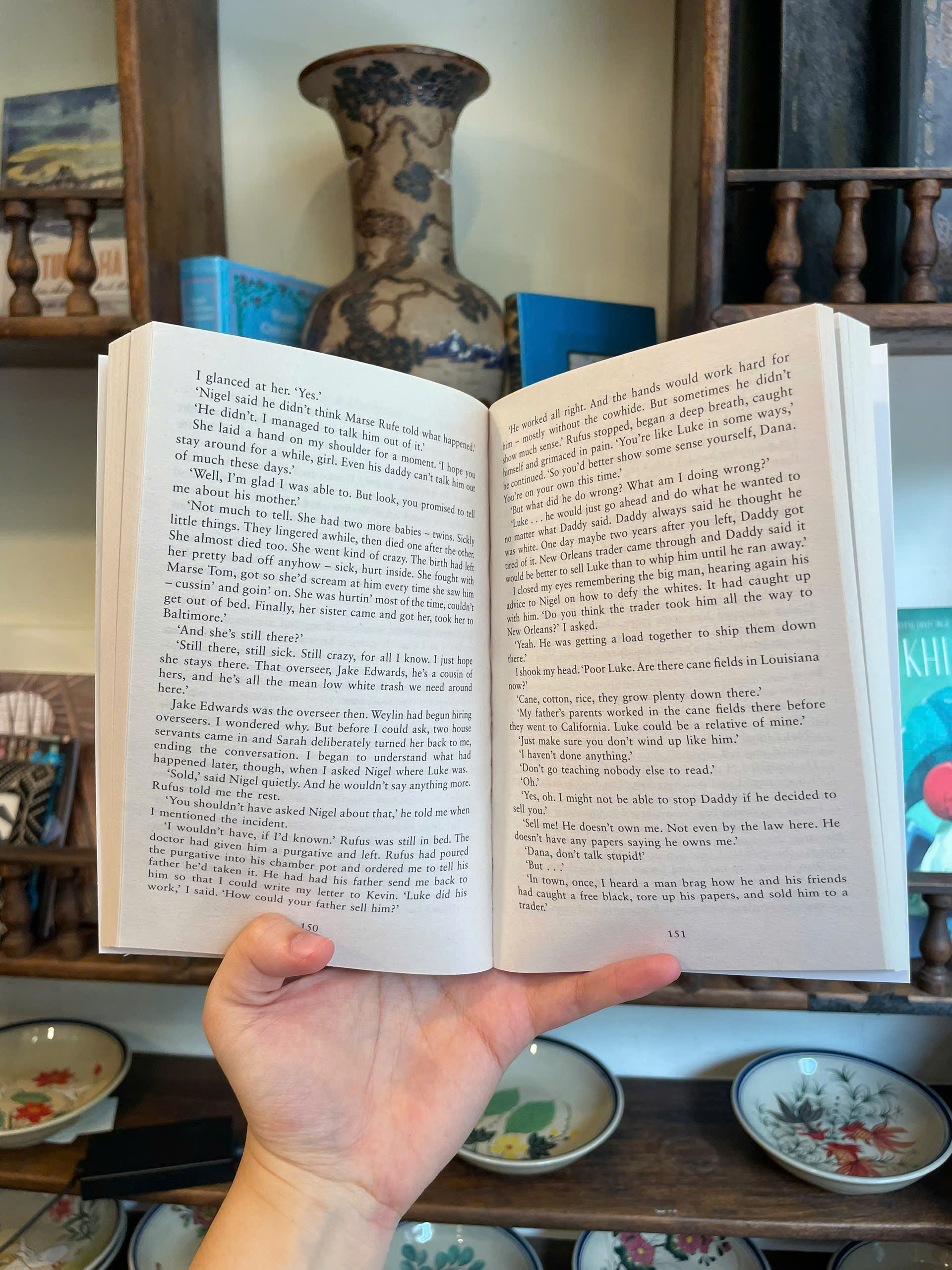 Sách - Kindred by Octavia E. Butler - Historical Fiction/ Science Fiction/ Fantasy - Ngoại Văn