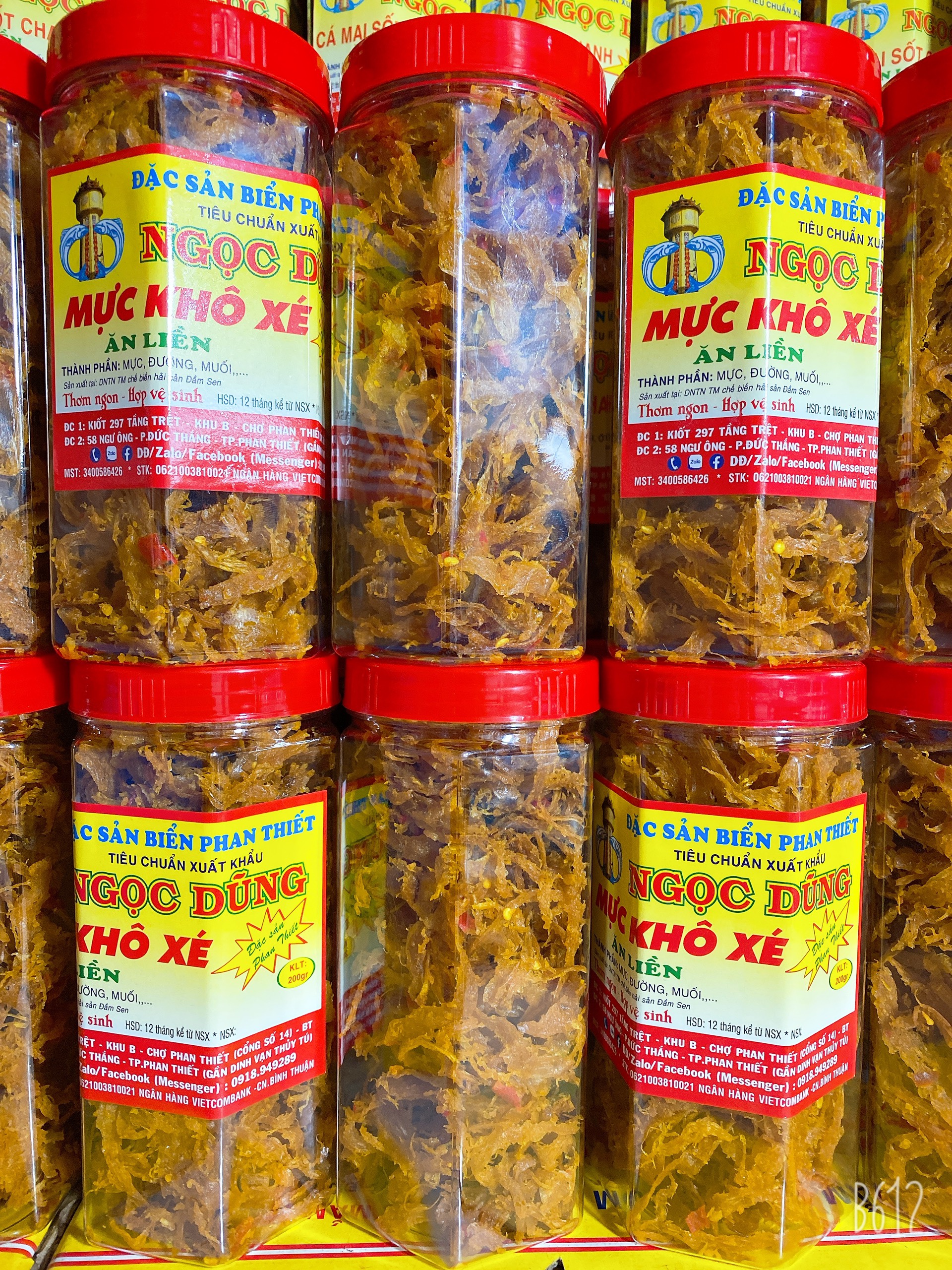 Mực khô xé sợi gói 100 gram đã chế biến ăn liền ngon ơi là ngon của shop Đặc Sản Biển Phan Thiết NGỌC DŨNG. Hạn sử dụng 12 tháng kể từ ngày đặt hàng