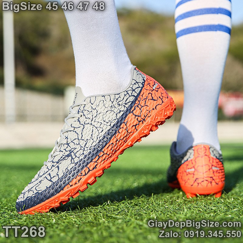 Giày đá bóng sân cỏ nhân tạo cỡ lớn 45 46 47 48 cho nam cao to chân ú bè. Big size soccer shoes for wide feet