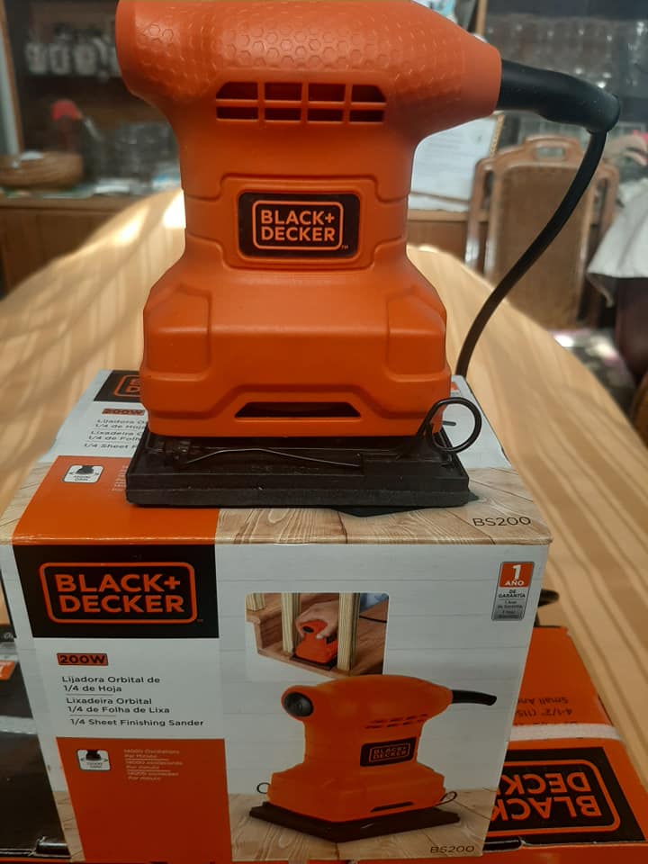 Máy chà nhám vuông 200w BLACK &amp; DECKER BS200-B1- Hàng chính hãng