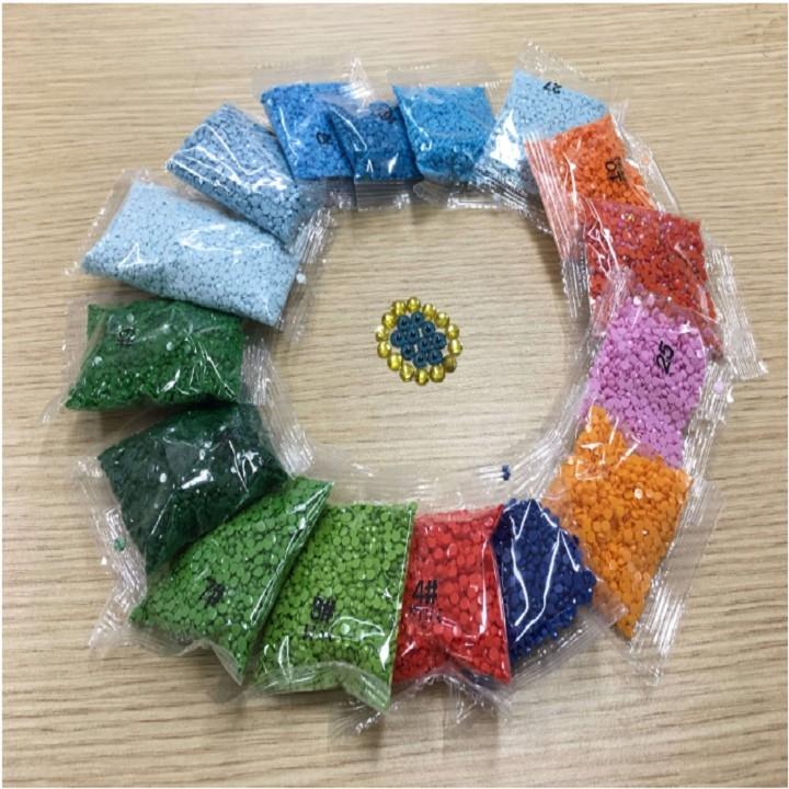 Tranh đính đá đồng hồ cha mẹ hoa sứ VS260 - 90 x 55 cm - chưa đính